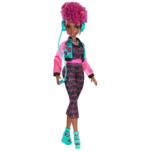 Wild Hearts Crew Cori Cruize Doll with Style Accessories Doll Playset, 2 Pieces Included