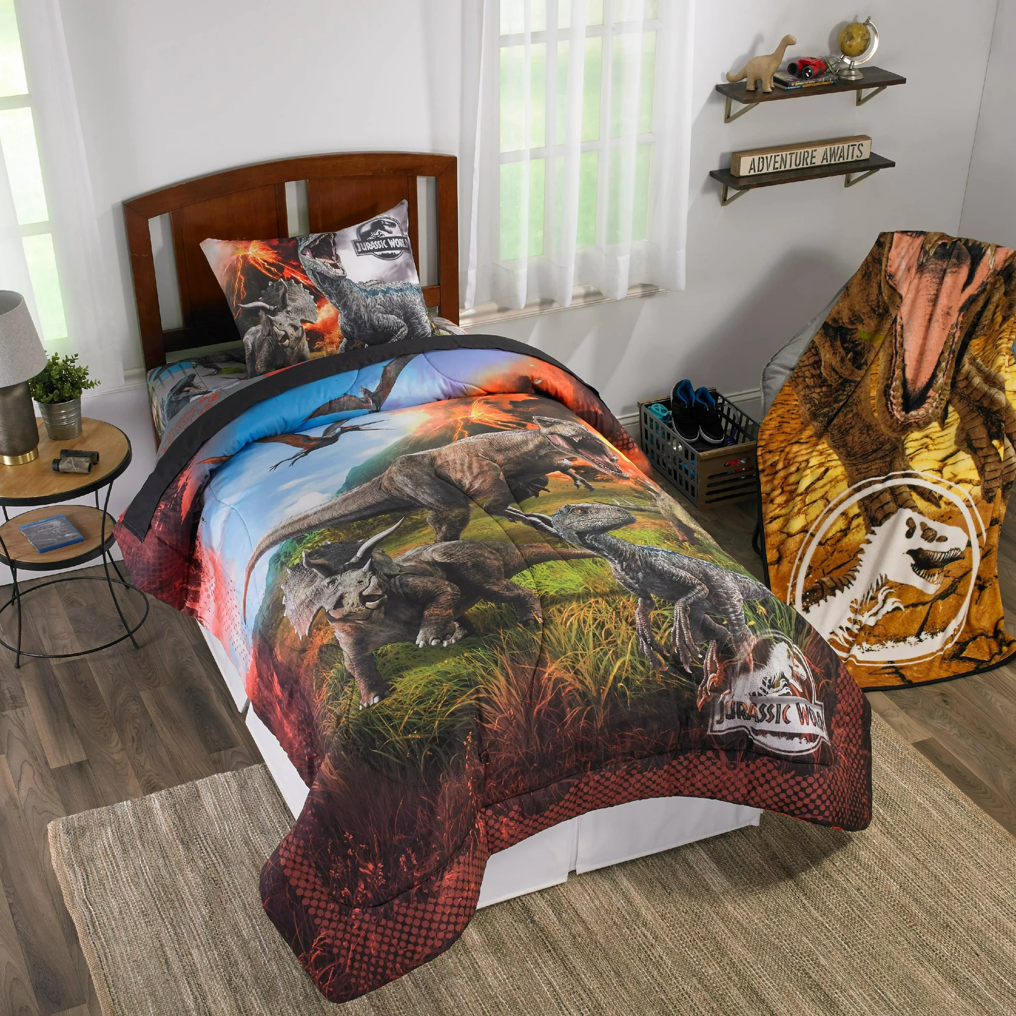 Jurassic World Kids Dinosaur Comforter and Sham, 2-Piece Set, Twin/Full, Reversible