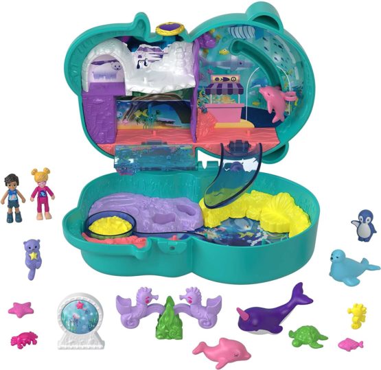 Polly Pocket Otter Aquarium Compact, Aquarium Theme with Micro Polly & Nicolas Dolls, 5 Reveals & 12 Accessories, Pop & Swap Feature, Great Gift for Ages 4 Years Old & Up